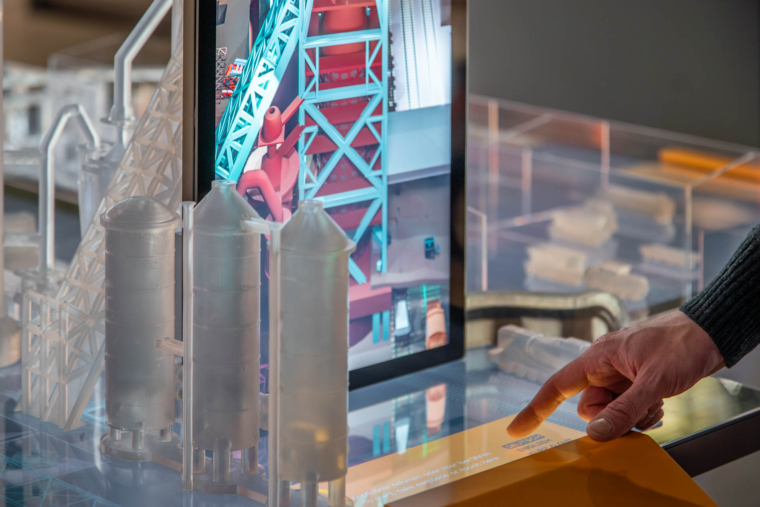 INTERACTIVE STEEL WORKS MODEL